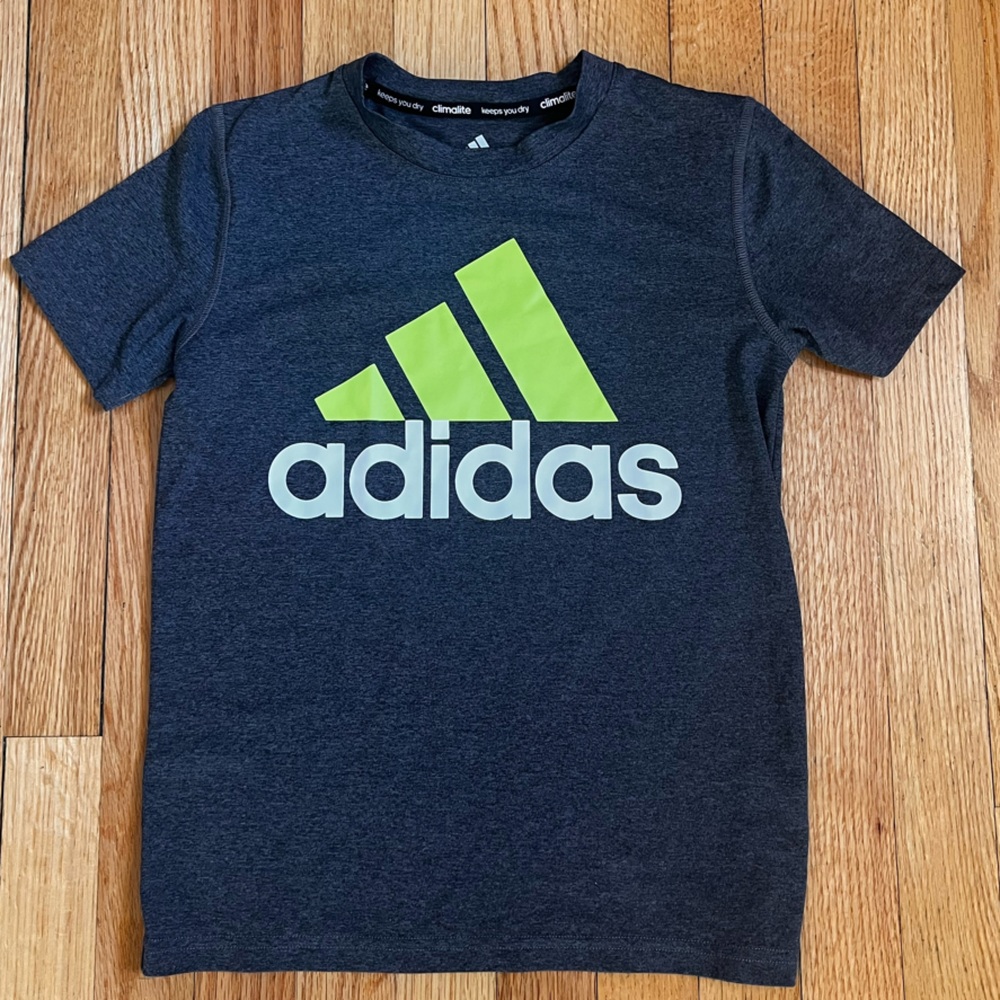 Adidas Kids charcoal grey T-Shirt climalite size small
